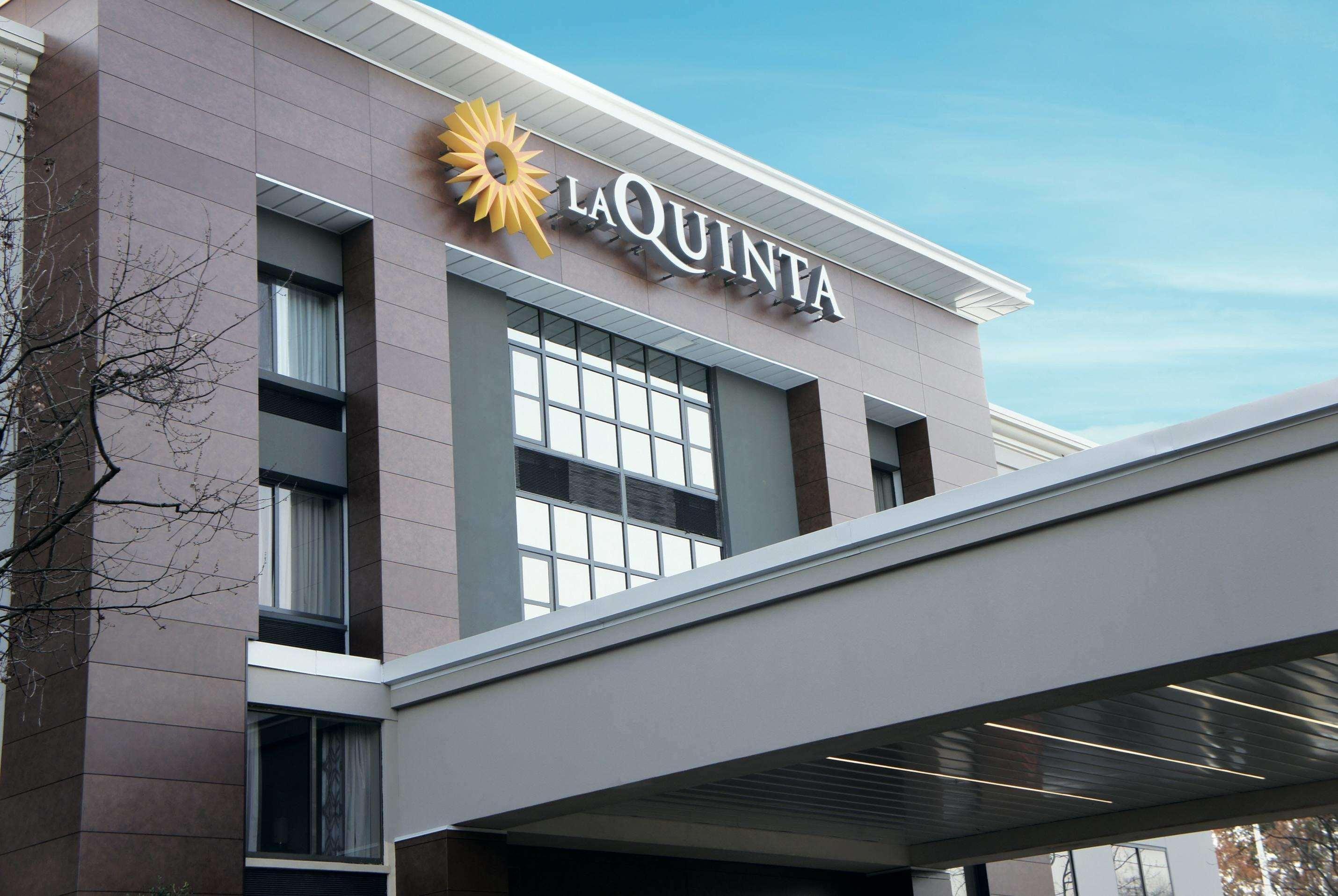 La Quinta By Wyndham Raleigh Downtown North Hotel Exterior photo
